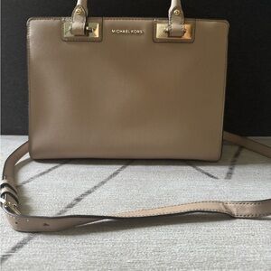 Michael Kors Saffiano Leather Handle Bag